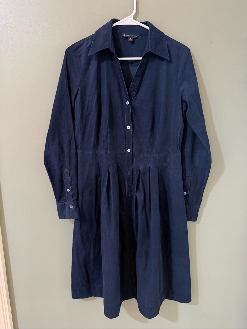 Brooks Brothers women corduroy navy dress from pleated pockets size 4